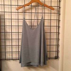 Cute light blue top!